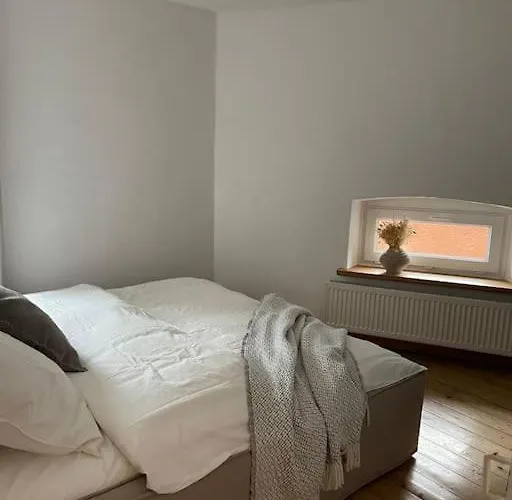 Mosel-Charm - Urige Dachgeschosswohnung - 3 Schlafzimmer Fuer 6 Personen - Liebevoll Renoviert & Gemuetlich